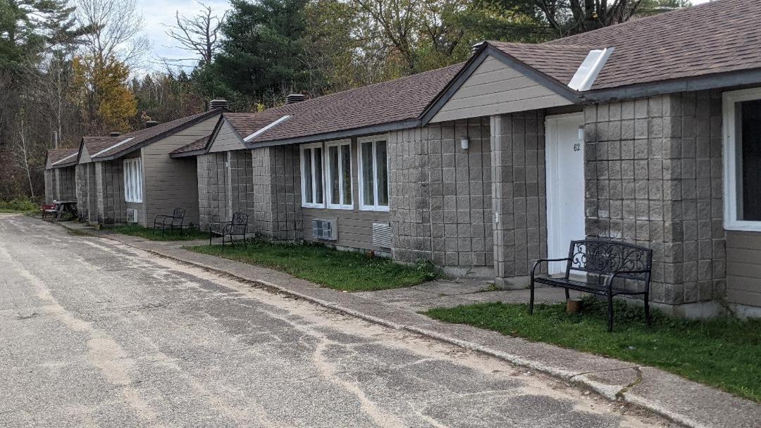 Valois Motel & Restaurant Mattawa 外观 照片